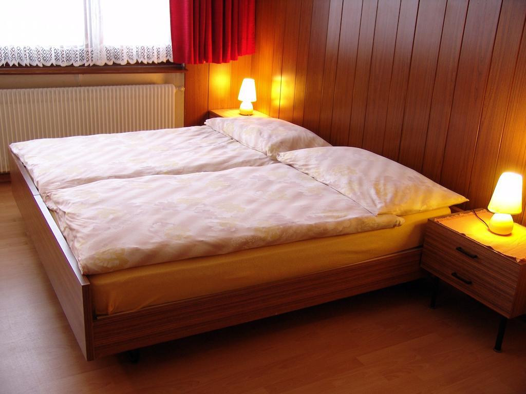 Pension Schoenblick Saas-Grund Oda fotoğraf